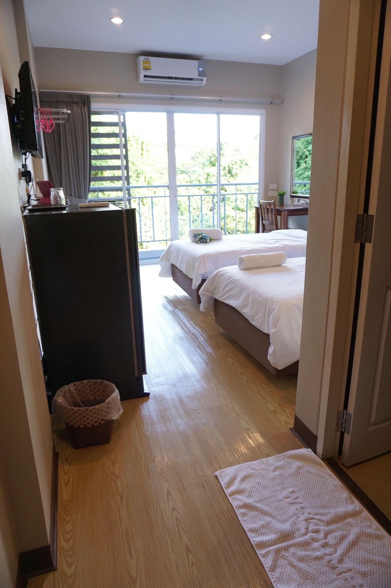 Chompu Nakarin Apartment Trang Exterior foto